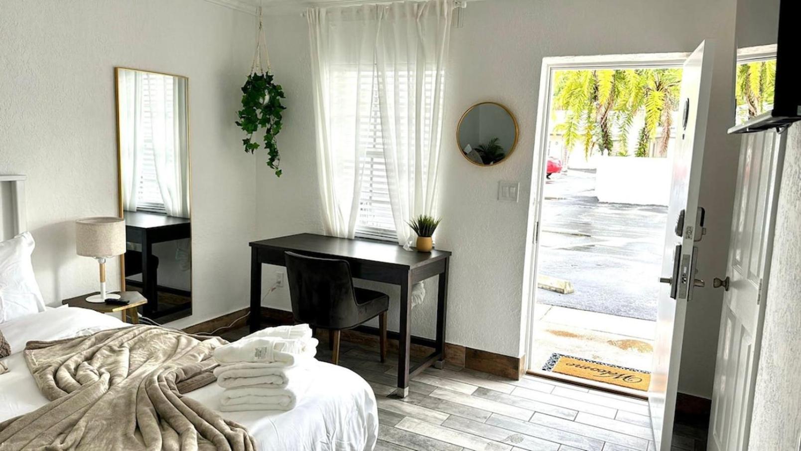 1K Bed Studio Apt With Shared Pool 06 클리어워터 외부 사진