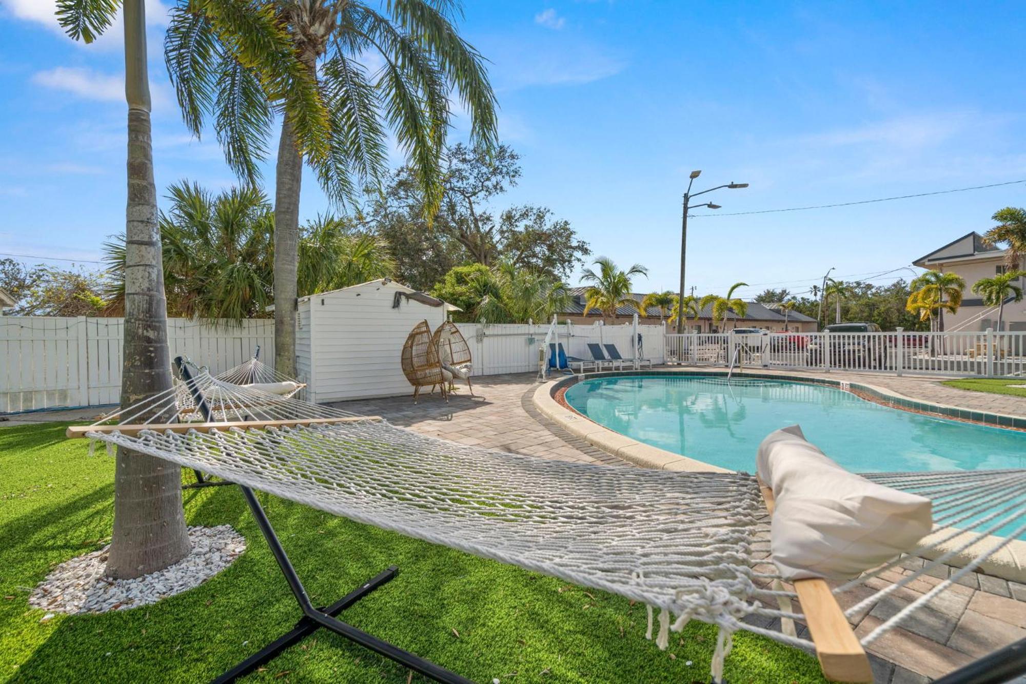 1K Bed Studio Apt With Shared Pool 06 클리어워터 외부 사진
